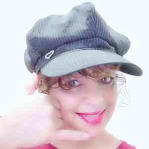 Meet your Posher, Carla